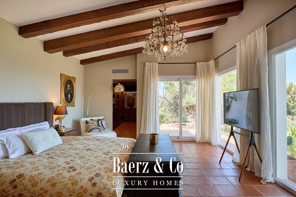 Elegant Mediterranean estate with sea views and proven investment appeal — Calonge, Costa Brava image