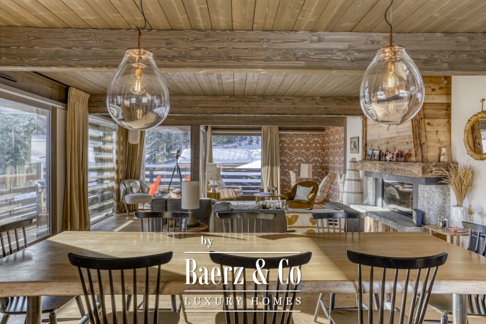 Exceptional chalet - 6 bedrooms - Facing Mont Blanc image