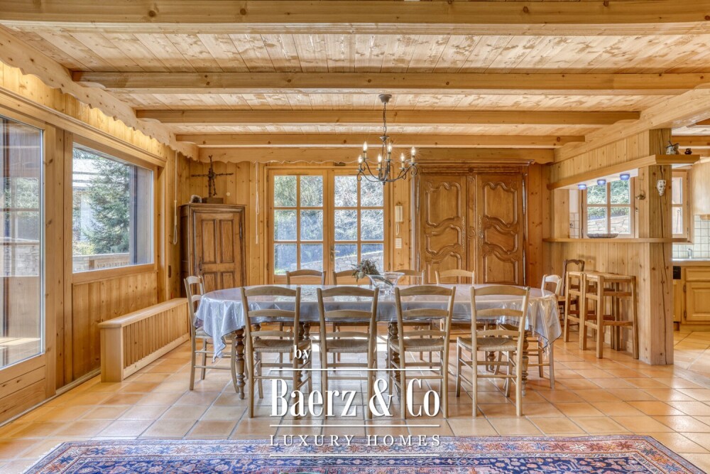 Authentic chalet - 6 bedrooms - Unobstructed views of Mont Blanc image