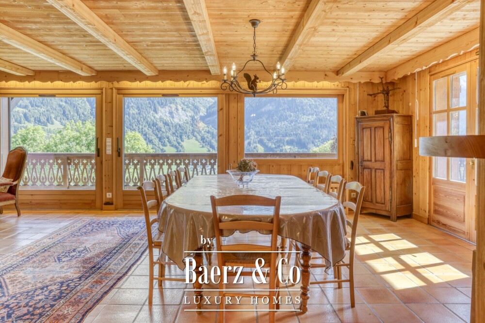 Authentic chalet - 6 bedrooms - Unobstructed views of Mont Blanc image