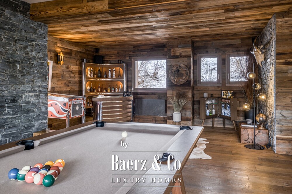 Chalet of 309.98 sqm, 6 bedrooms - near Mont d'Arbois image