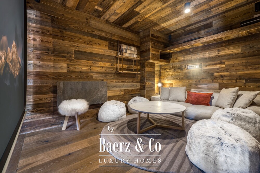 Chalet of 309.98 sqm, 6 bedrooms - near Mont d'Arbois image