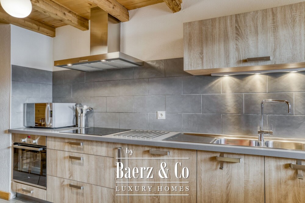 Semi-detached chalet with 6 rooms - Close to the slopes image
