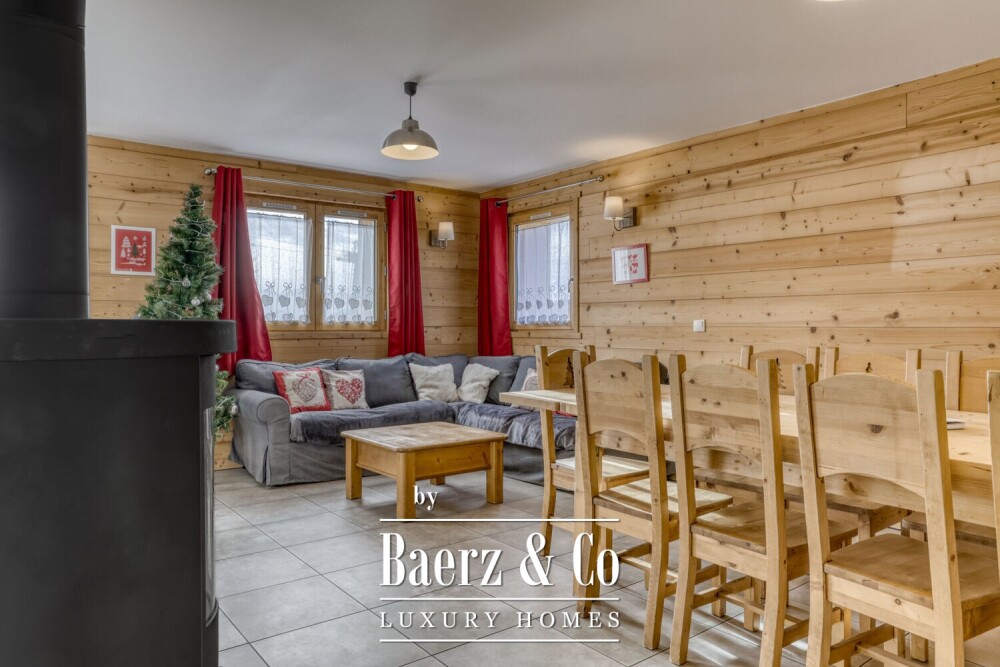 Semi-detached chalet with 6 rooms - Close to the slopes image