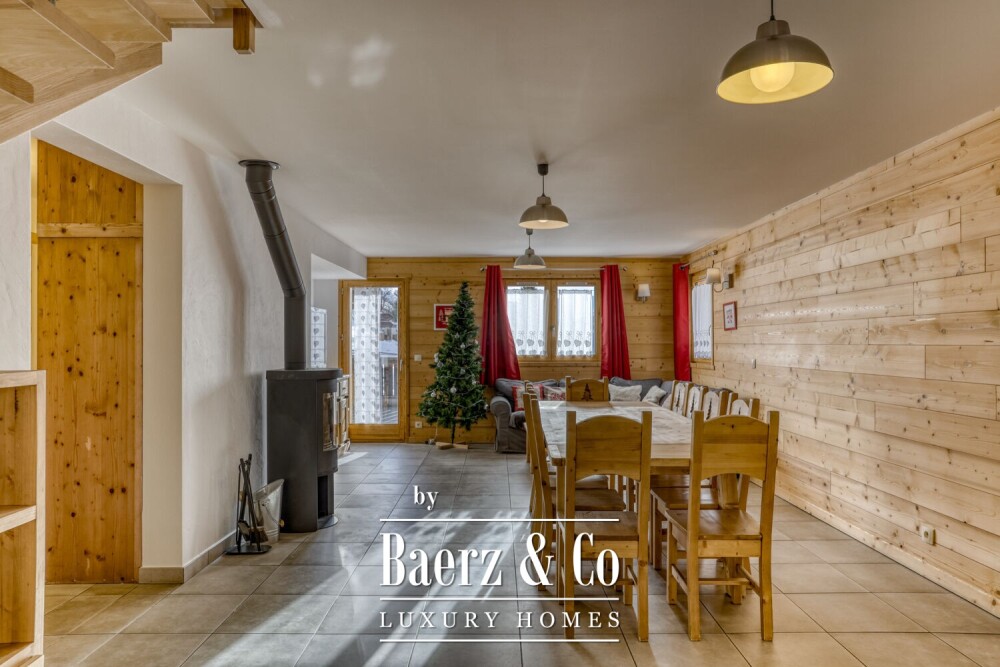 Semi-detached chalet with 6 rooms - Close to the slopes image
