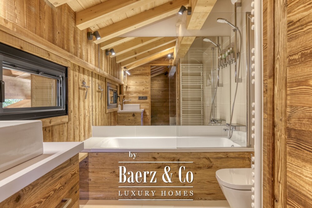 Modern chalet - 3 bedrooms - Facing Mont Blanc image