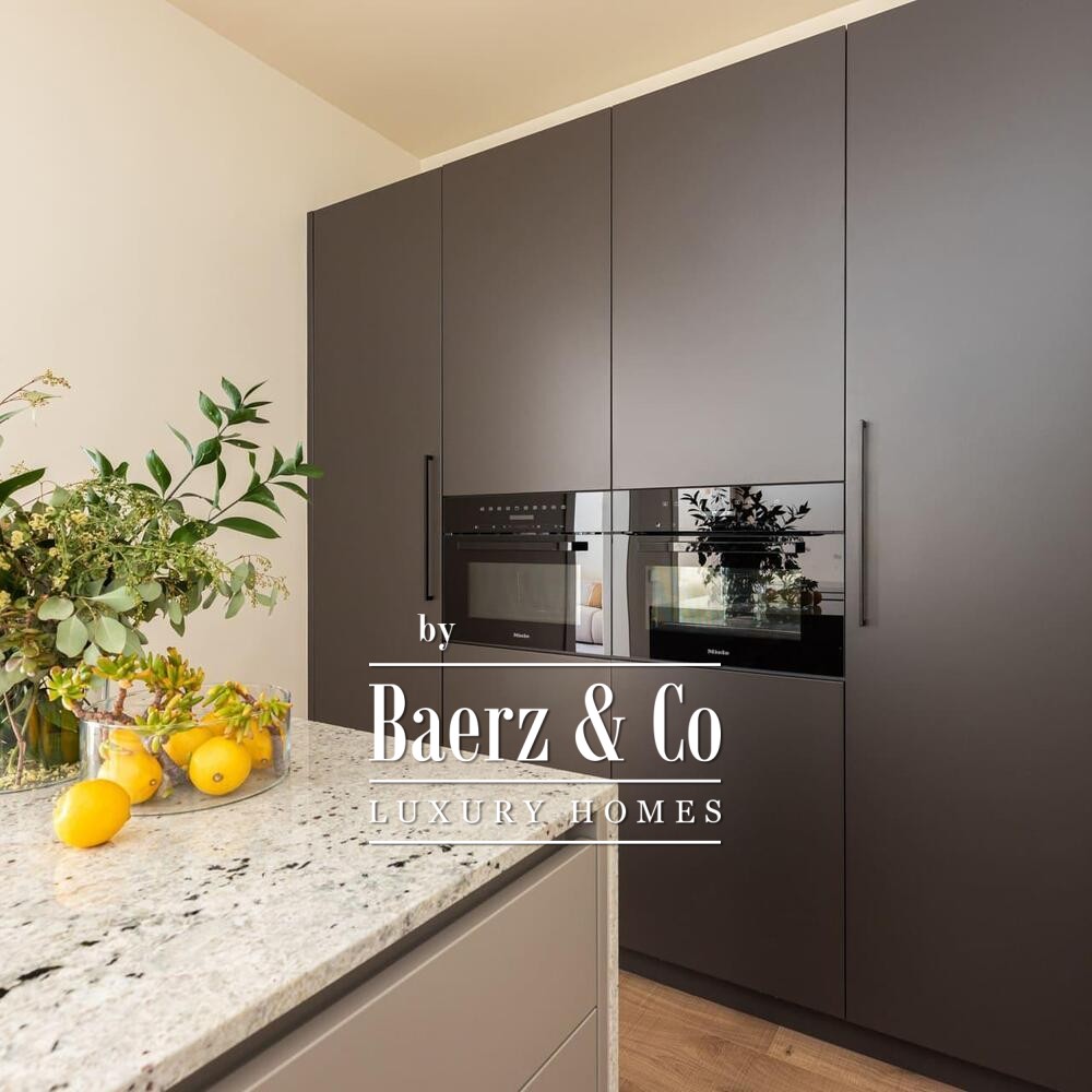 EXCLUSIVE RENOVATED RESIDENCE IN THE QUADRAT D OR · €1,790,000 image