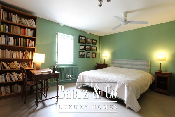 photo 47 Historic manor house overlooking Mont Ventoux