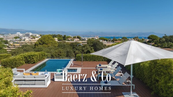 photo 4 Amazing Penthouse with Sea and Mountain view