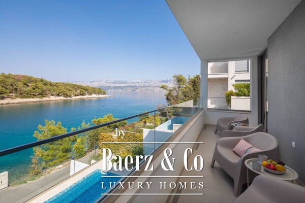 photo 13 Brac, modern villa with pool located in a natural bay