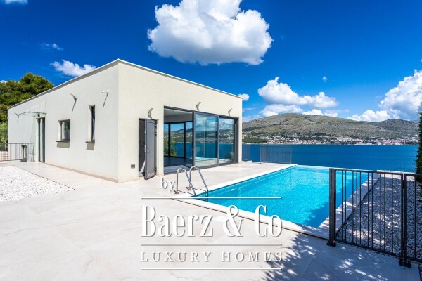 photo 2 Okrug Donji, newly built villa with a wonderful view