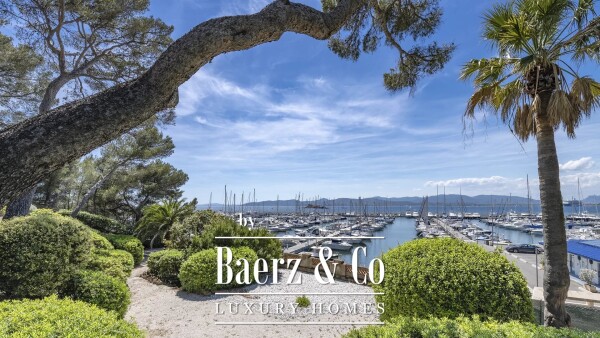 photo 6 Exceptional property with panoramic sea view - Bay of Saint Raphael, secure domain