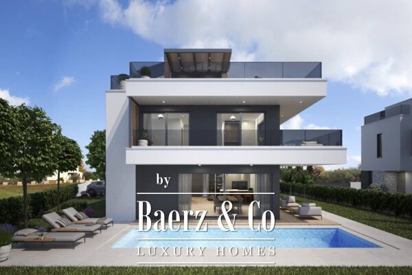 photo 4 Poreč, modern and elegant detached villa NKP 220 m2 on a large garden