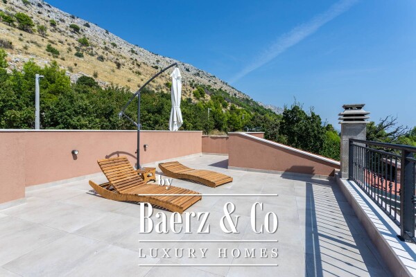 photo 35 Split, Jesenice, Beautiful authentic villa with a sea view