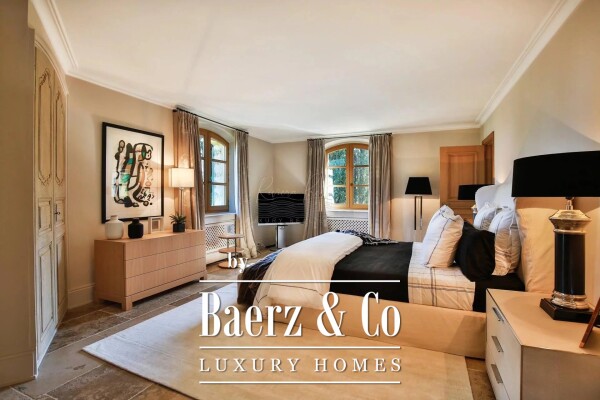 photo 18 Mougins - Situated ath the heart of the renowned village of Mougins