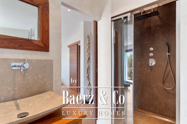 photo 28 Magnificent Californian Villa Offering  Breathtaking View