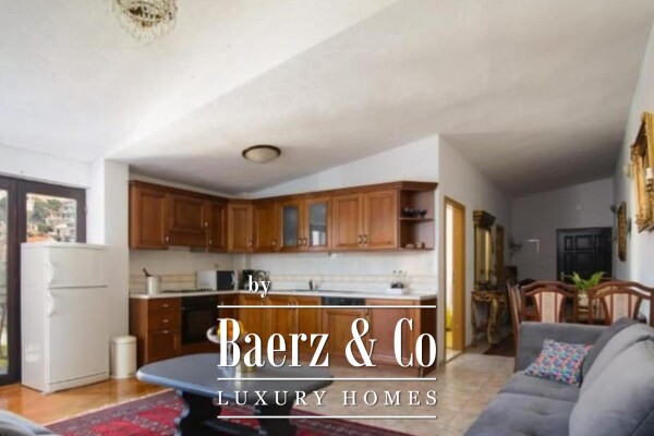 photo 18 Okrug Gornji, Beautiful house, second row to the sea