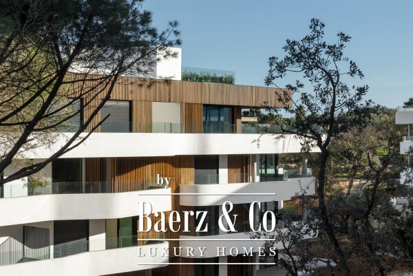 photo 3 Beautiful luxury home in Sotogrande, La Reserva - Village Verde