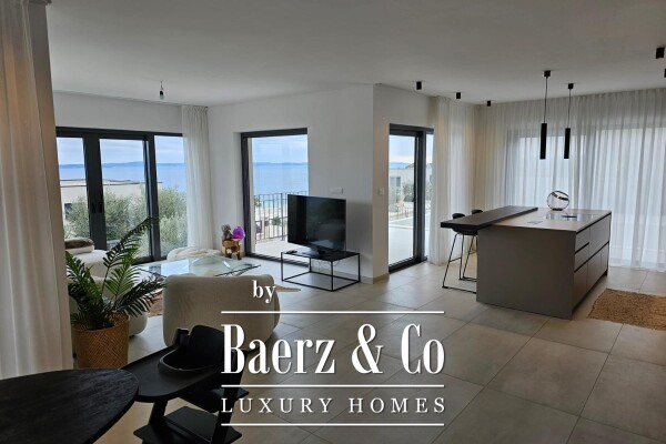 photo 3 Podstrana villa with 4 bedrooms, pool and panoramic sea view