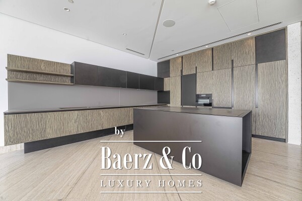 photo 5 Super Luxury | Penthouse | Vacant