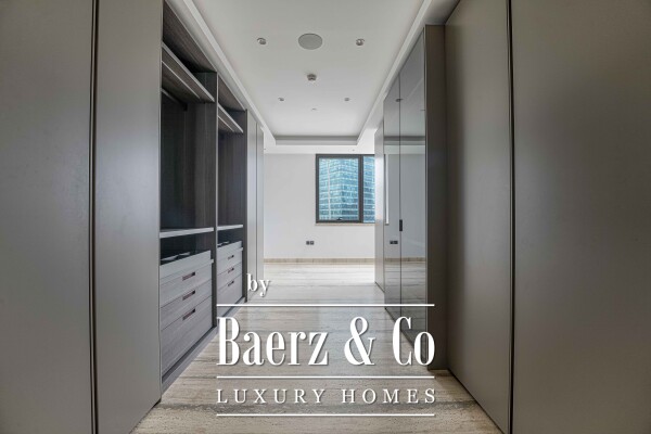 photo 23 Super Luxury | Penthouse | Vacant