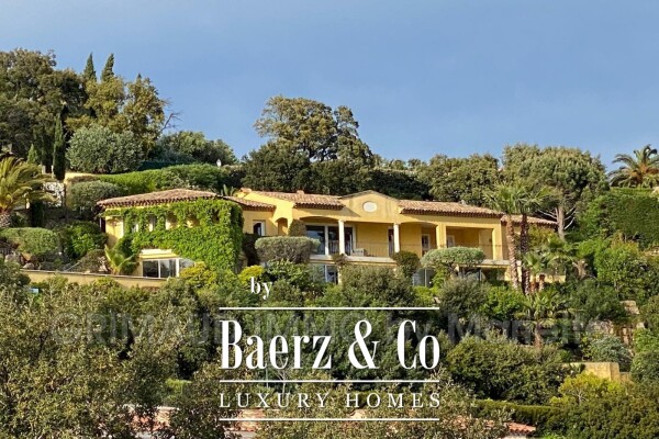 photo 2 beautiful property with sea view, quiet with great amenities