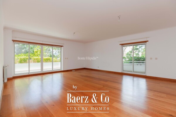 photo 3 Beautiful luxury home in Carcavelos e Parede, Jardins da Parede