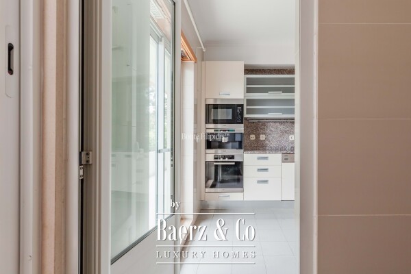 photo 13 Beautiful luxury home in Carcavelos e Parede, Jardins da Parede