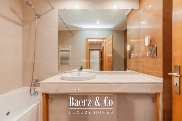 photo 30 Beautiful luxury home in Carcavelos e Parede, Jardins da Parede