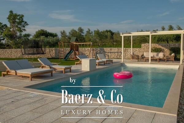 photo 9 Barban, unique detached passive house NKP 320 M2 on a large gardend