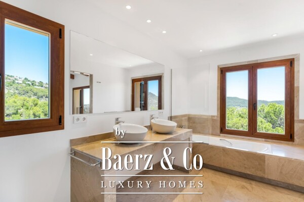 photo 17 New chalet in an elevated location with incredible views in Port d'Andratx