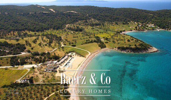 photo 2 Unique Peninsula