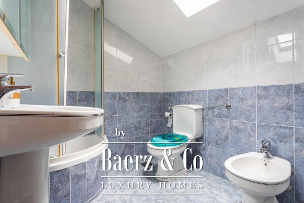 photo 11 Drašnice, a beautiful apartment house, second row from the sea