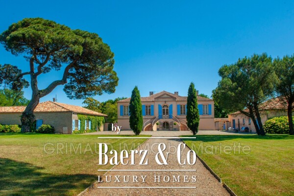 photo 1 property on 24 ha with lake, stable and several houses