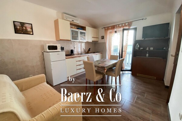 photo 16 Supetar, beautiful stone villa with 6 apartments near the sea