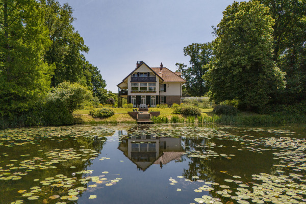 photo 2 Nieuwe Grensweg 2