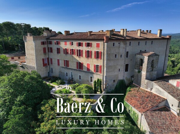 photo 1 Castle fully renovated with 16 hectares, 5.000 sqm and Helipad