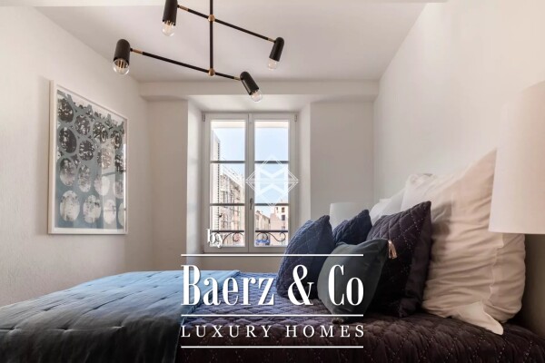 photo 5 On the port of Saint-Tropez