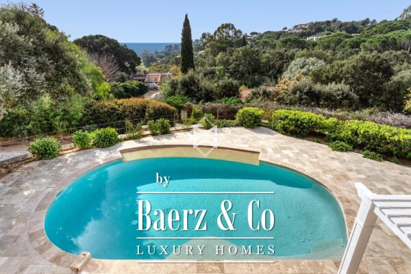 photo 3 Gigaro - Renovated sea view villa - Beach on foot