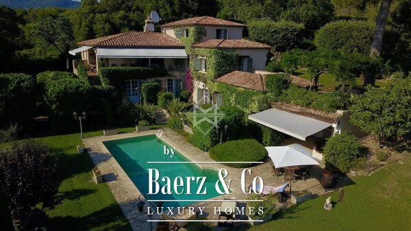 photo 21 Provençal house with sea view in sought-after estate