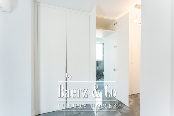 photo 19 Elegant bungalow in prestigious area.