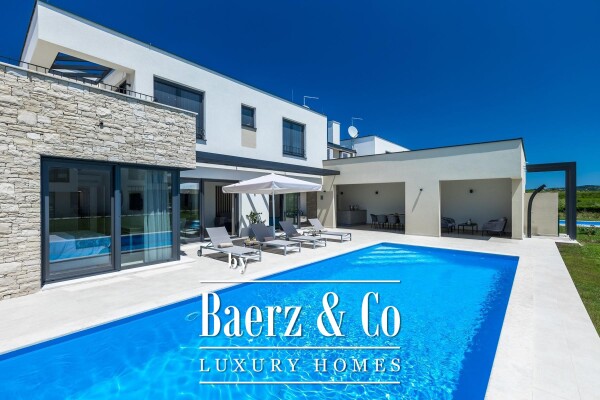 photo 13 Istria, Brtonigla, modern villa with swimming pool and jacuzzi