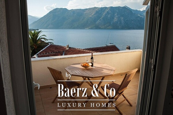 photo 5 Seaside Apartment in Kotor Municiplaity in a Historical Palace