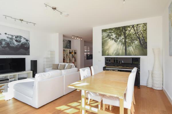 photo 6 Therese Schwartzestraat 113