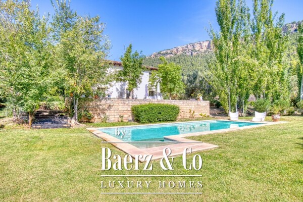 photo 1 Charming Finca Style Villa in Son Cabaspre