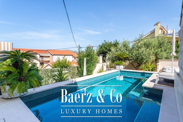 photo 3 Čiovo, Okrug Gornji, furnished house with swimming pool (three apartments, close to the beach)