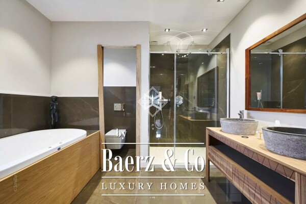 photo 11 Cannes Croisette - Rare Villa on the Croisette