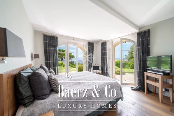 photo 11 Beautiful provencal with a panoramic view