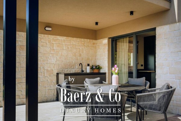 photo 11 Istria, Tar, newly built modern villa with swimming pool in the center of Tar, near Poreč