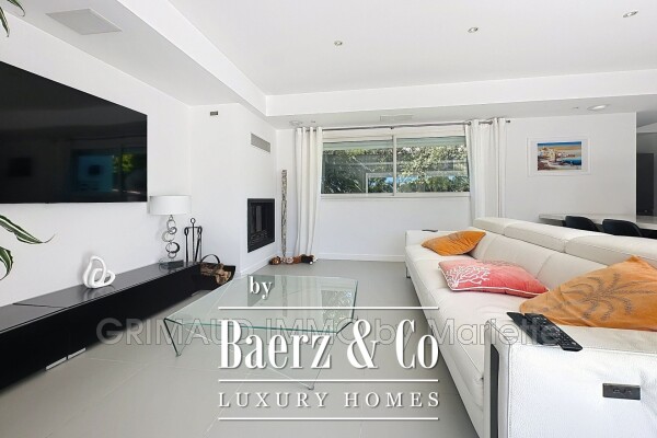 photo 11 South-facing villa with pool, close to the center of Sainte-